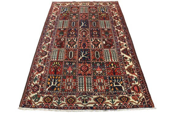 Bakhtiari Rug 7' x 10'4'' Multicolor Wool Vintage Hand-Knotted Oriental Carpet