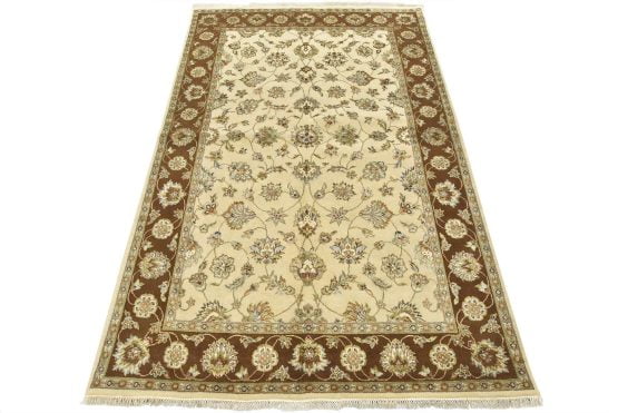 Agra Rug 6'1'' x 9'3'' Ivory Wool/Silk Traditional Hand-Knotted Oriental Carpet