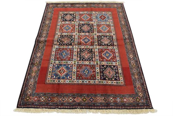 Yalameh Rug 5'1'' x 6'7'' Red Wool Vintage Tribal Hand-Knotted Oriental Carpet