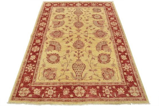 Ziegler Rug 5'10'' x 7'5'' Beige Wool Traditional Hand-Knotted Oriental Carpet