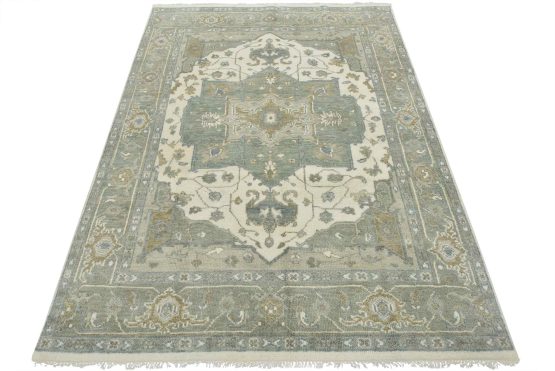 Heriz Rug 7'6'' x 10'3'' Ivory Wool Modern Hand-Knotted Oriental Carpet