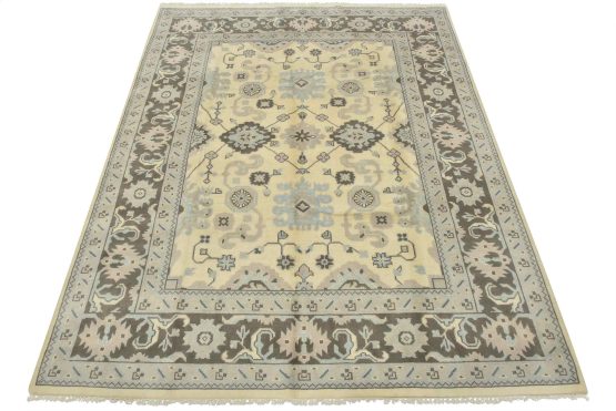 Oushak Rug 8'2'' x 9'10'' Ivory Wool Traditional Hand-Knotted Oriental Carpet