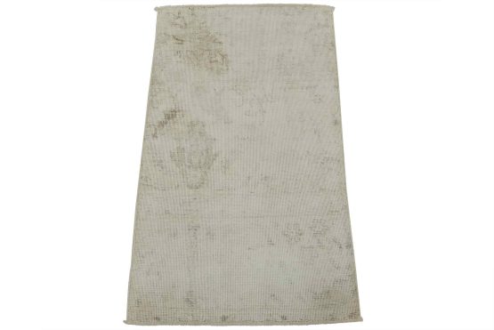 Tabriz Rug 2' x 3'5'' Ivory Wool Distressed Hand-Knotted Oriental Carpet