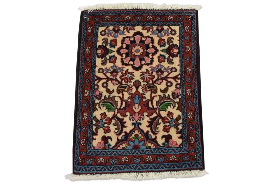 Bidjar Rug 1'5'' x 1'11'' Ivory Wool Vintage Traditional Hand-Knotted Carpet