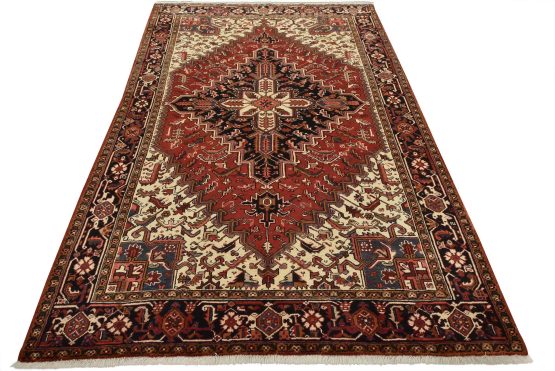 Heriz Rug 7'1'' x 10'1'' Red Wool Vintage Tribal Hand-Knotted Oriental Carpet