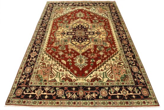 Heriz Rug 9' x 11'10'' Red Wool Tribal Hand-Knotted Oriental Carpet