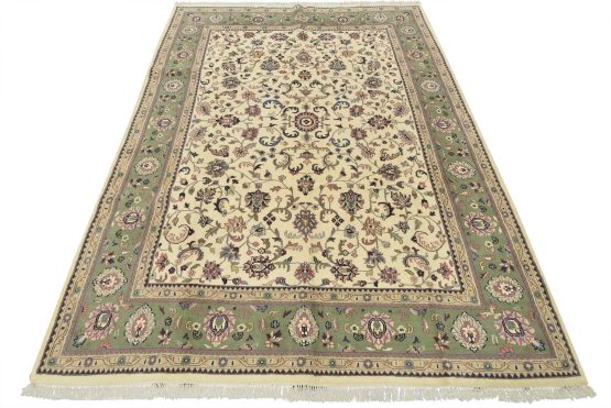 Kashan Rug 8'10'' x 11'10'' Ivory Wool Traditional Hand-Knotted Carpet