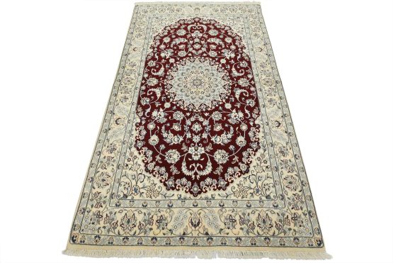 Nain Rug 5' x 8'8'' Red Wool Vintage Traditional Hand-Knotted Oriental Carpet